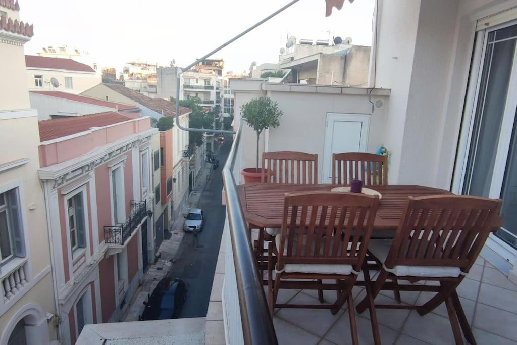 Apartamento Plaka'S Heart Atenas Exterior foto