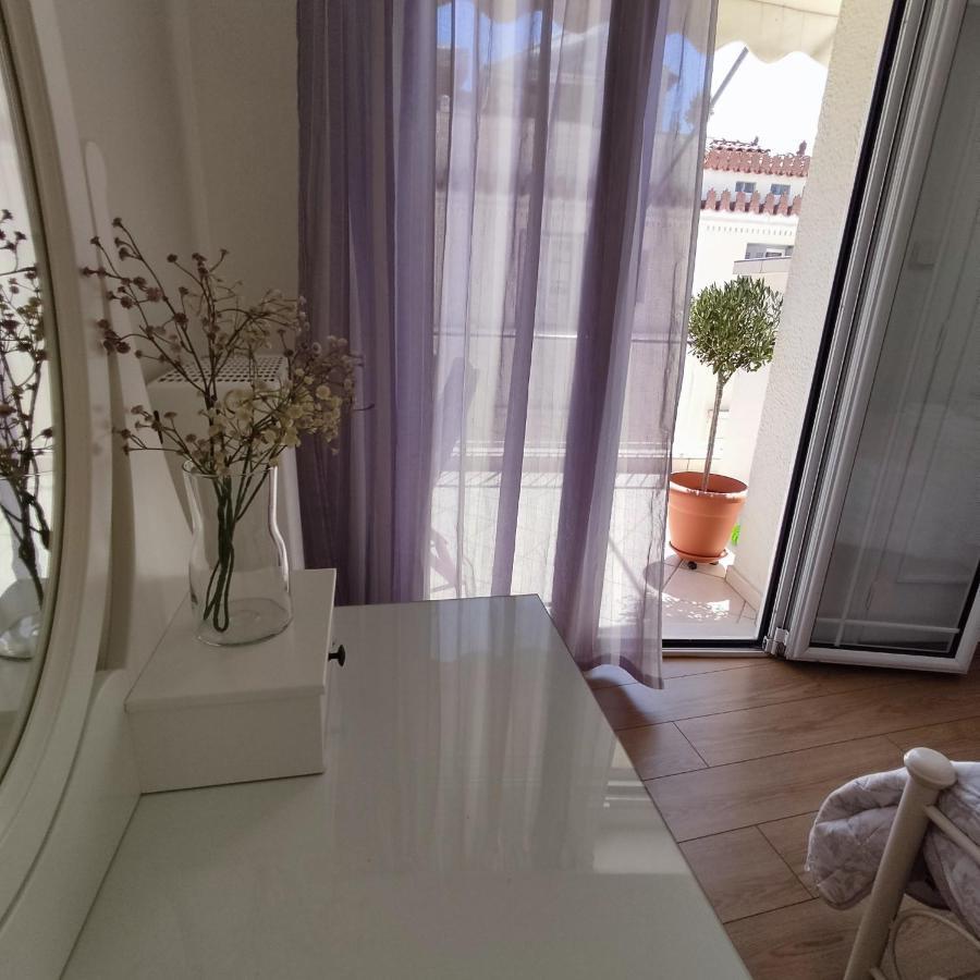 Apartamento Plaka'S Heart Atenas Exterior foto